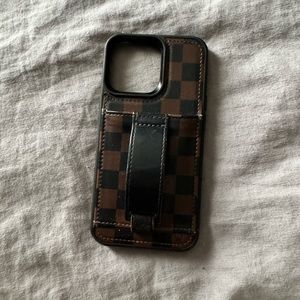 Walli iPhone 13 Pro case